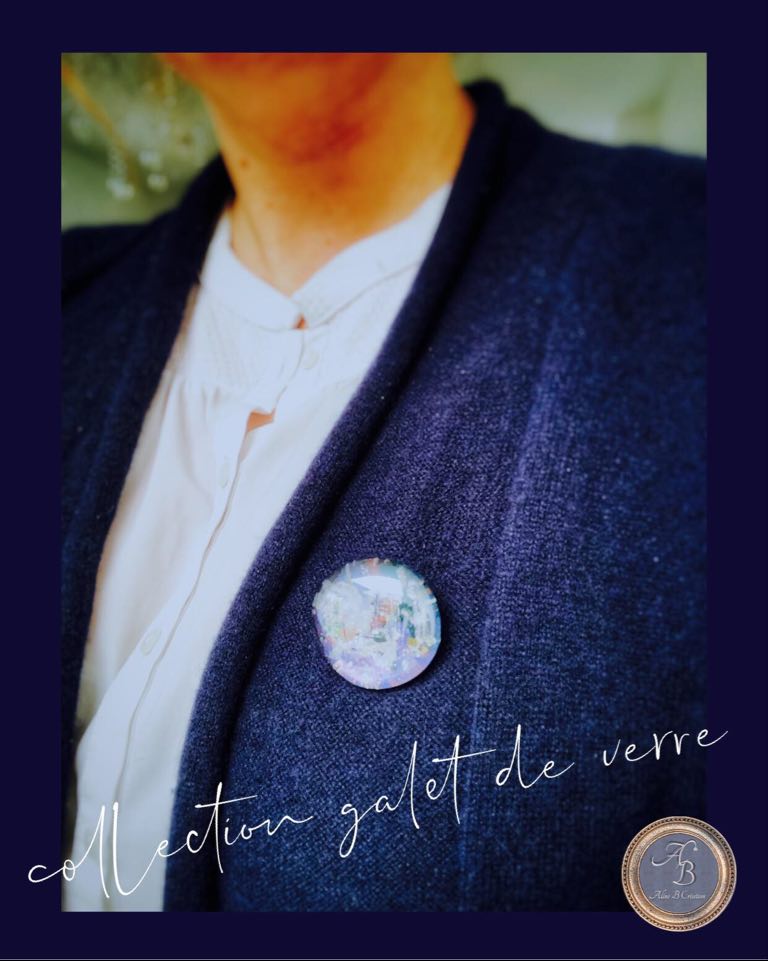 Broche taille M - Les galets de verre d'Aline - "lilas des Indes" – Image 2