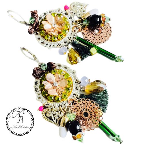 vue photo boucles d'oreilles fermoirs dormeuses " le coeur d'une fleur"