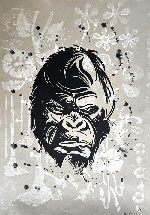 Face to Face – Silence en tension, œuvre originale gorille noir sur fond floral argenté.