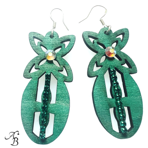 Boucles d’oreilles bois vert émeraude avec cristal AB – Aline B Création.
