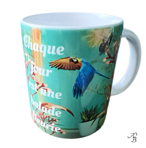 Commencez la journée avec une dose de poésie grâce au Mug à message – Balade fleurie.