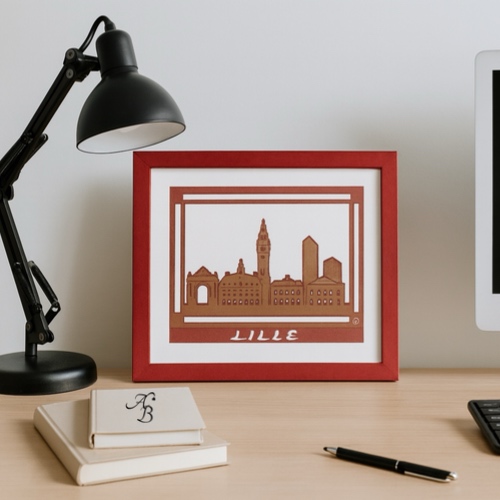 Silhouette de ville A4 - Lille en Terracotta découpée en papier