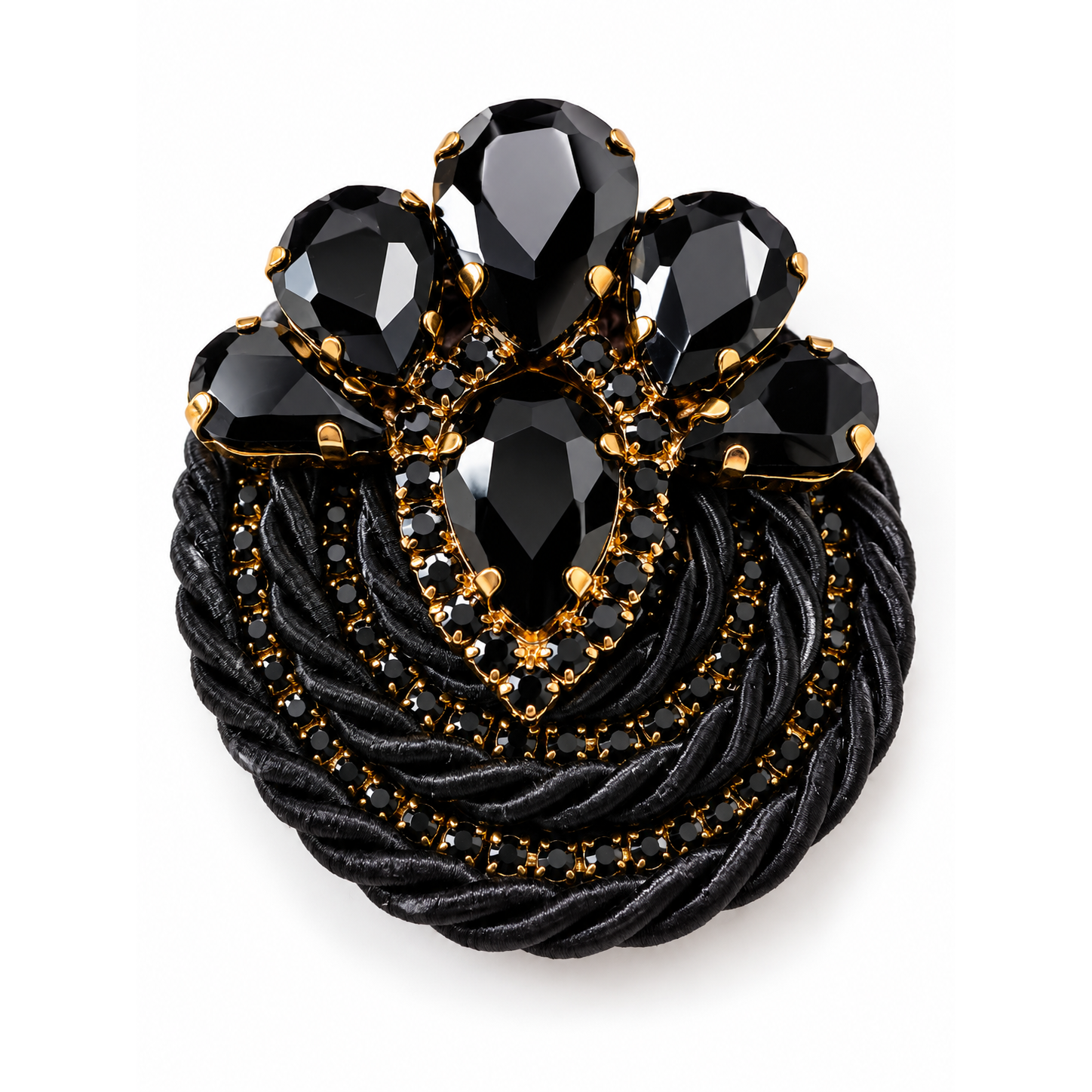 Broche soutache Nuit de jais de face : soutache noire torsadée et pièces de cristal noir – Aline B Création