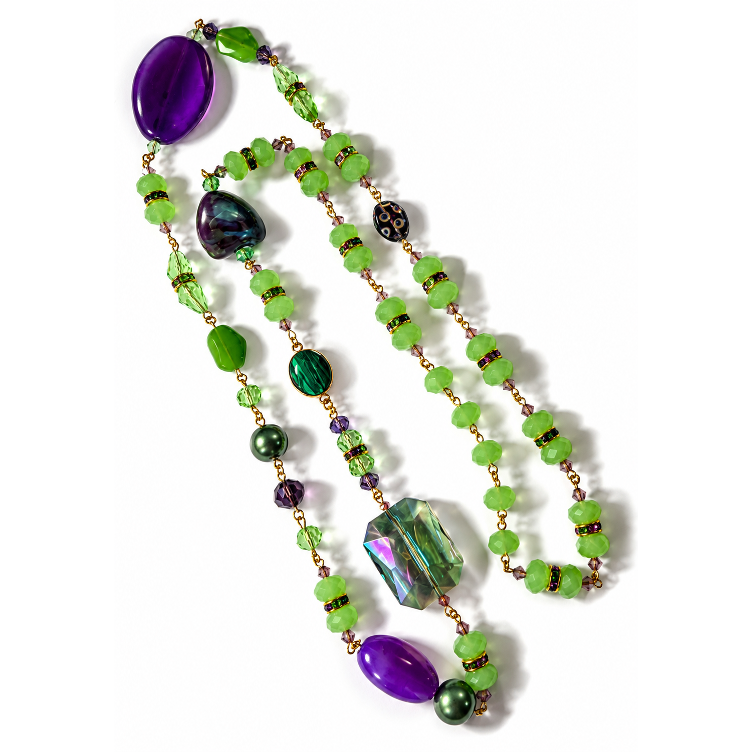Les sautoirs d'Aline - Orchidée sauvage vue d’ensemble : un sautoir long aux perles mauves et vert jade – Aline B Création